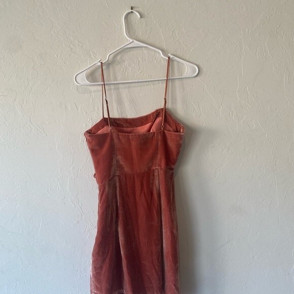 Cinq A Sept pink spaghetti strap mini cocktail semiformal drsss velvet texture - Picture 7 of 12